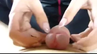 Schwanzfolter mit Fingernaegeln!