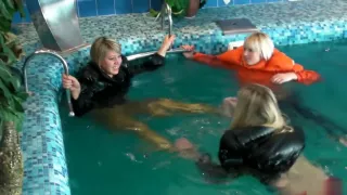 3girlsmonclerpool.avi