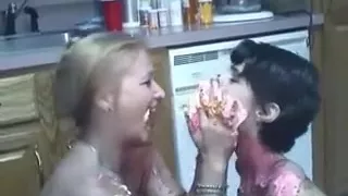 Babes Kiss With Food In Mouth