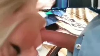 Великолепная блондинка делает prof минеn