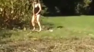 amateur girl fuck herself with corn