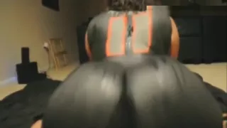 Hut 1 hut 2 hut 3 hut! Checkout the cheeks on that big ol butt