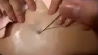 Ash Ketchum waxing the navel of Misae Nohara for killing Krilin in Shandora