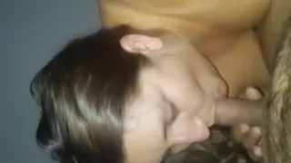 Big boobs girlfriend give blowjob