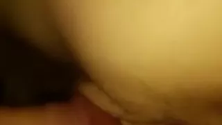 Stretching the vagina on the white coock