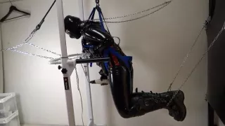 Japanese girl orgasm in latex gear