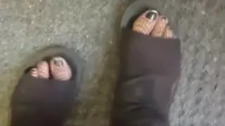 Giantess Creaking the Floor Walking Around in Sandals