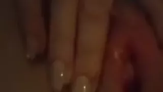 Cette francaise envoie une video contre de l’argent.