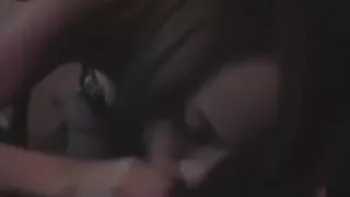 amateur brunette girlfriend  sucking cock