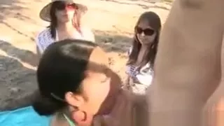 Cfnm Beach Gruppensex mit nackten Männern