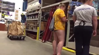 PAWG in Short Shorts