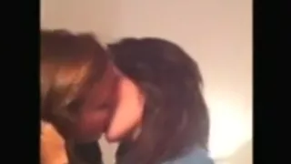 Lesbo Teen Girls Kissing