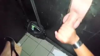 Gloryhole , Da Handy women is cockd in