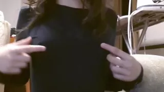 college girl perla se masturba duro hasta botar rica leche