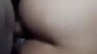 Haciendolo con la vecina mientras su esposo no esta