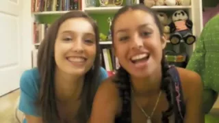 Amazing college girl feet !