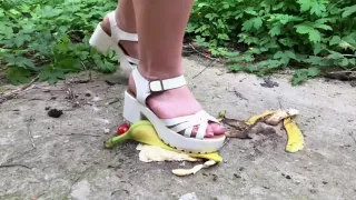 Nessa stomped a banana (preview) c4s.com/studio/130739/