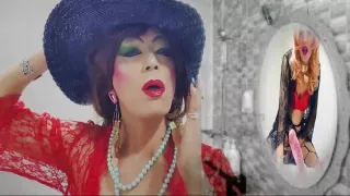 Sissy Mädchen niclo sexy Make-up nach Masturbation solo