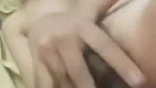 Noey Chiang Mai : Thai girls masturbation