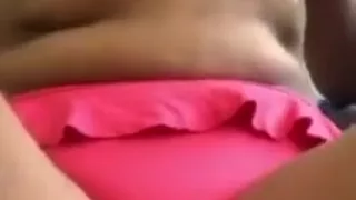 Me manda video mi novia masturbandose