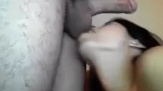 Beau medley a mater de beurettes qui sucent et s'exhibent