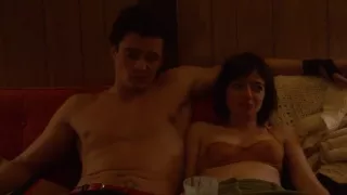 Malin Akerman, Kate Micucci - Easy S01E06