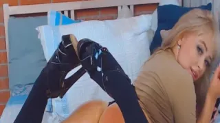 Pretty Hot Babe With Dildo Fucks Her Shaved Pussy