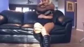 chubby blonde tranny playing