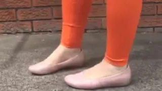 Sexy chubby mature white feet