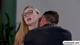 Petite Alexa Grace gets a hard fuck with a bigcock