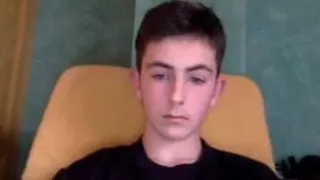 Niedlicher spanischer Junge mit sexy großem Arsch und schönem Schwanz vor der Kamera