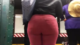 Ebony college girl booty in red jeans