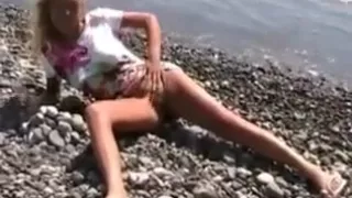 nude beach - big naturals college girl posing for boyfriend 