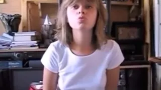 Innocent girl makes video for boyfriend