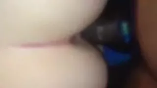 Petite chienne se fait bourrer