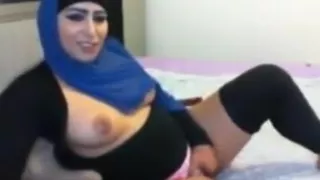 Hijab boobs