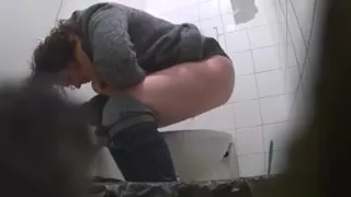 Voyeur wc 14 matures