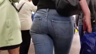 Hot russain brunette ass