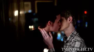 Blowjob und Schwanz reiten mit Krys Perez und Preston Andrews