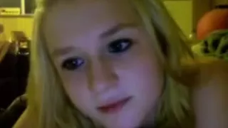 Hot webcam college girl