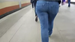 Sexy russian ass in blue jeans