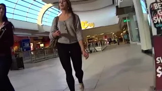 Yummy college girl ass in leggings jiggles while walking