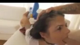 Jeune etudiante deluree baisee voisin