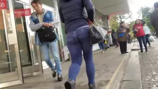 fast moving and smoking girls ass