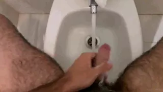Mi faccio bidet con sborrata finale