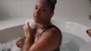 A fantastic phat ass in the bathtub