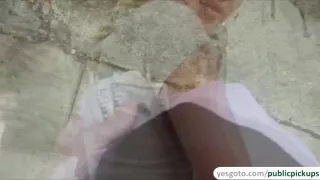 Sweet babe Naomi Woods offers tit flashing for money