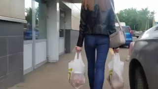 Hot russian ass after shopping