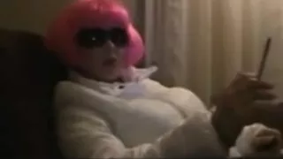 Saratoga 120 smoking wife