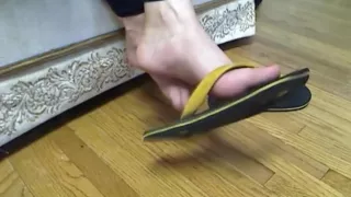 Flip flop dangling